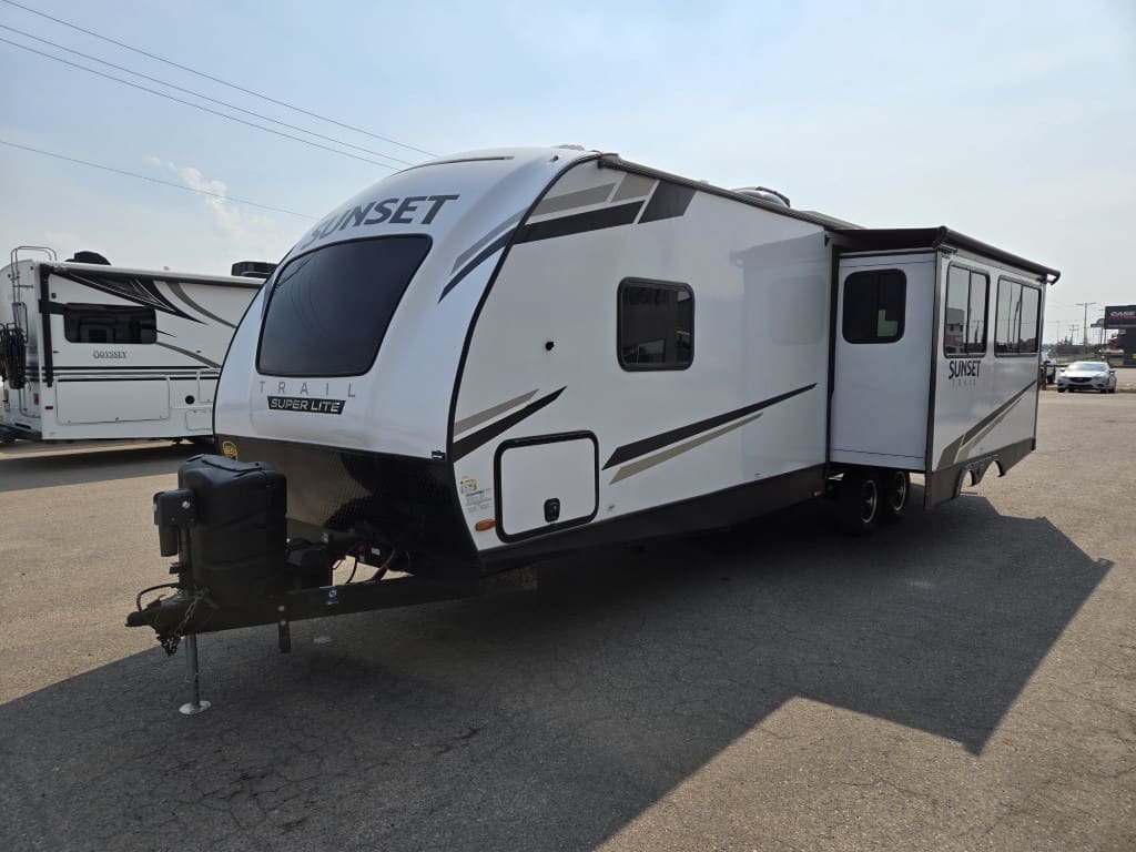 2022 SUNSET TRAIL SS285CK by CROSS ROADS RV - Image 5