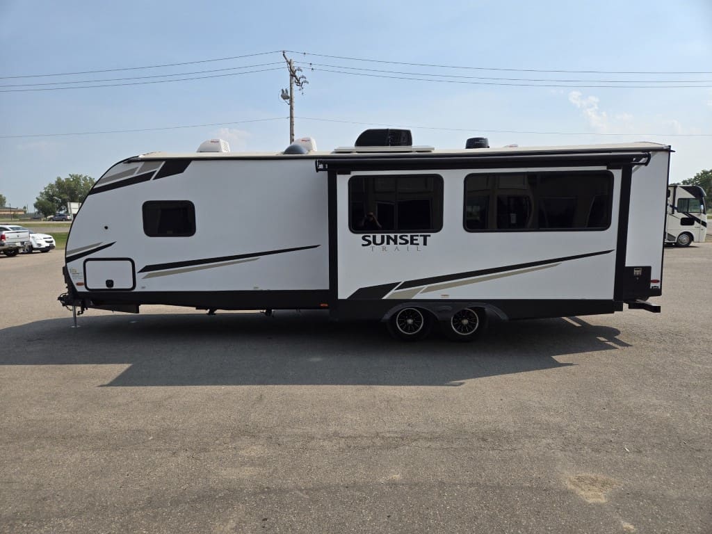 2022 SUNSET TRAIL SS285CK by CROSS ROADS RV - Image 6