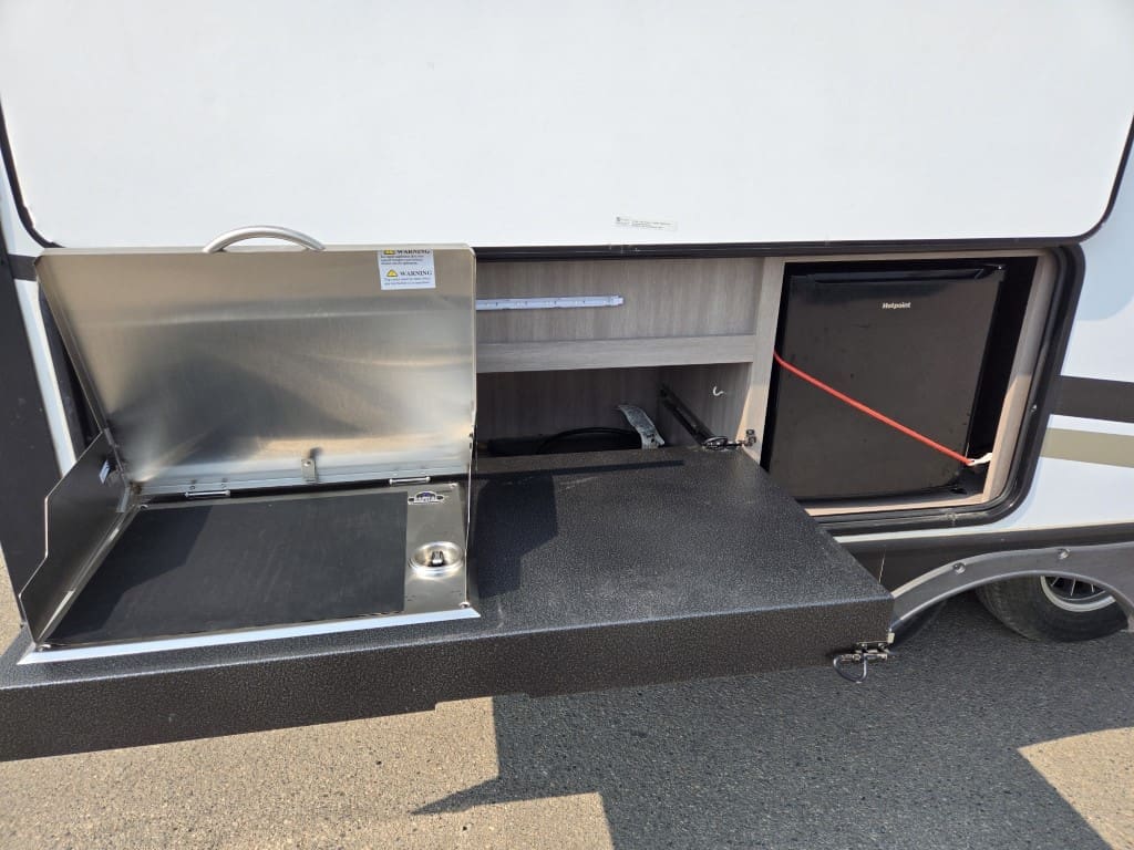 2022 SUNSET TRAIL SS285CK by CROSS ROADS RV - Image 10