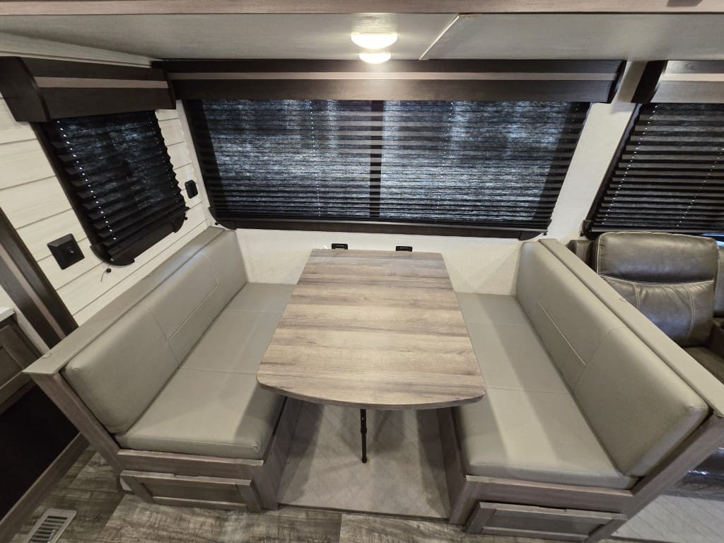 2022 SUNSET TRAIL SS285CK by CROSS ROADS RV - Image 22