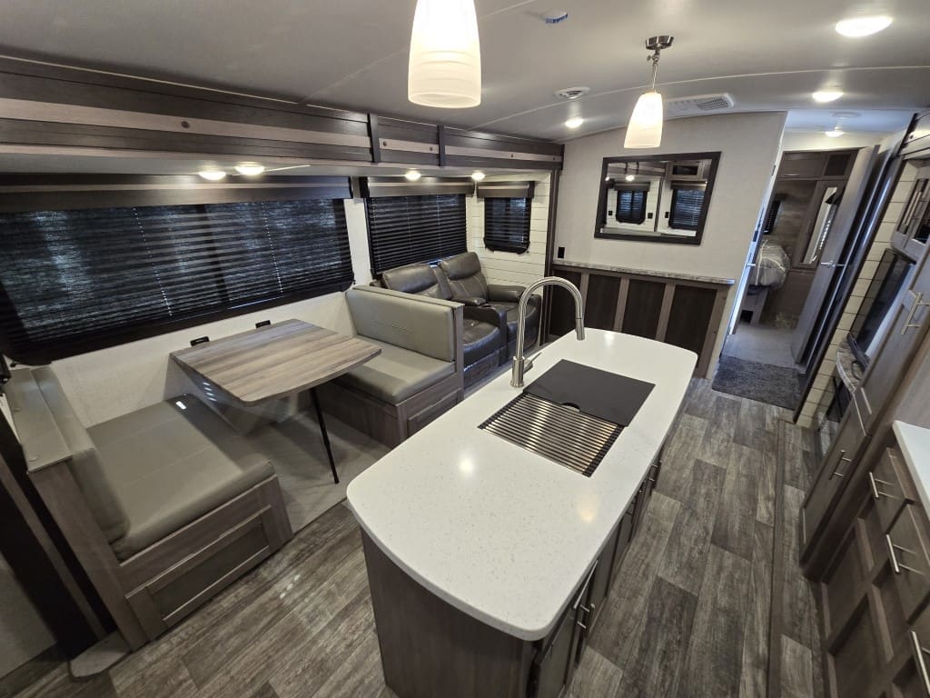 2022 SUNSET TRAIL SS285CK by CROSS ROADS RV - Image 23