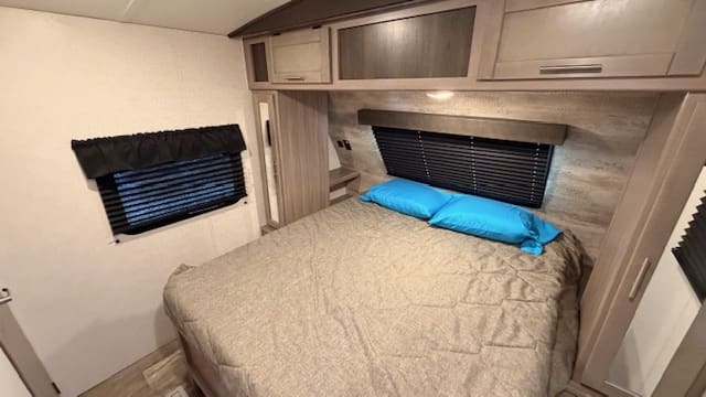 2022 SUNSET TRAIL SS285CK by CROSS ROADS RV - Image 29