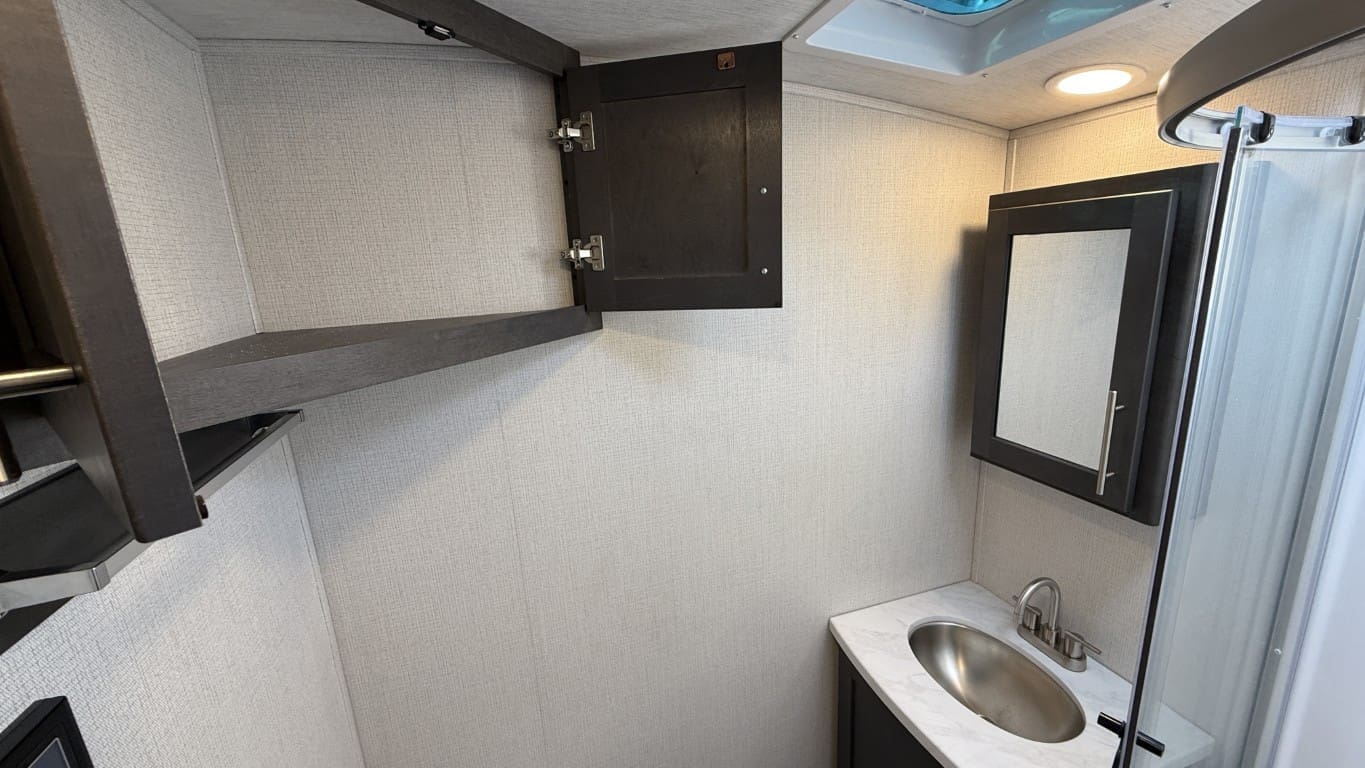 2025 COUGAR 22RBS by KEYSTONE - Image 30