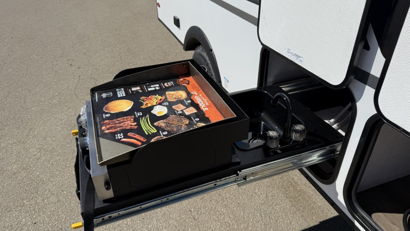 2025 BONTRAGER OUTDOORS 15RE by BONTRAGER OUTDOORS - Image 10