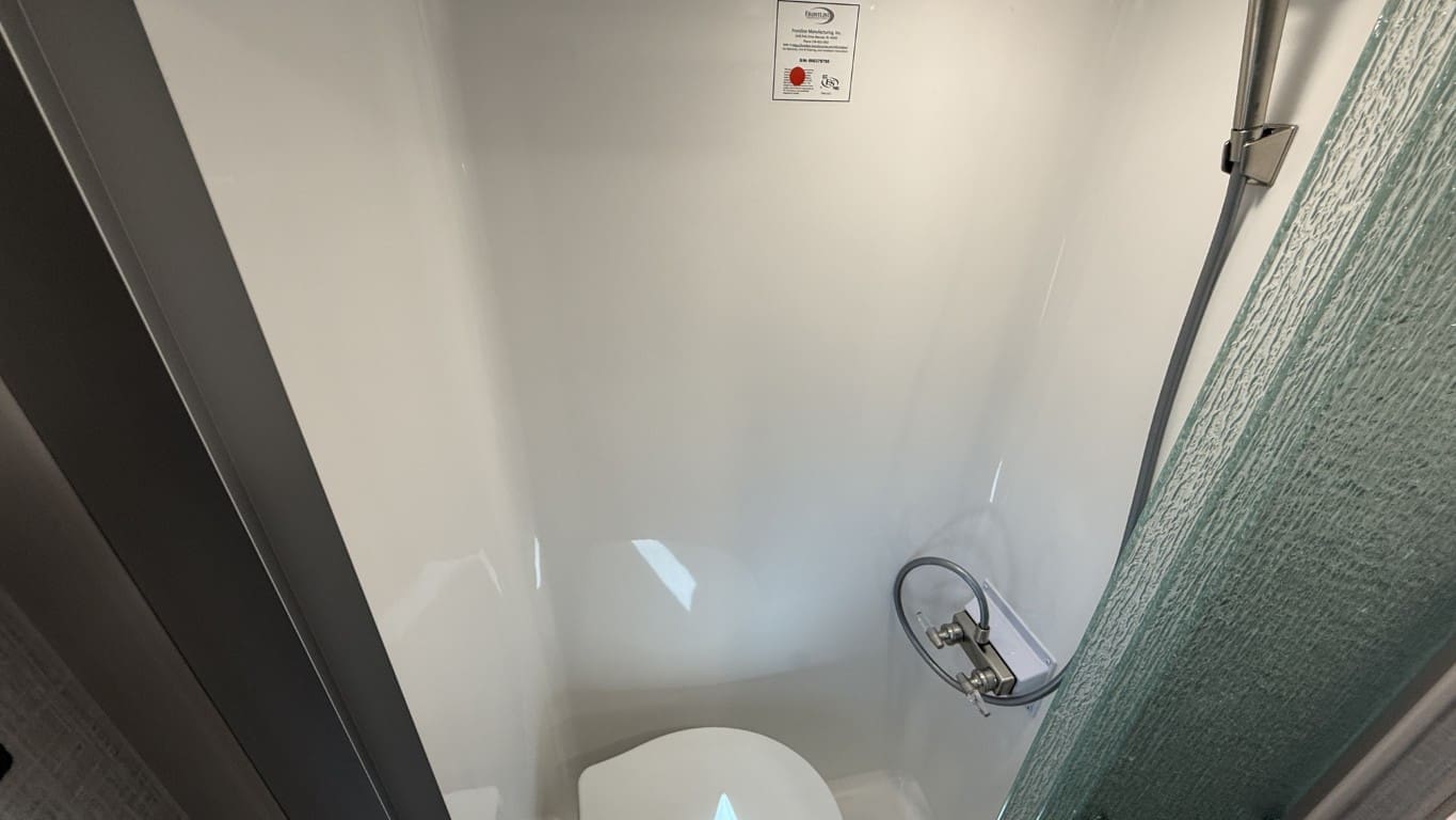 2025 BONTRAGER OUTDOORS 15RE by BONTRAGER OUTDOORS - Image 27