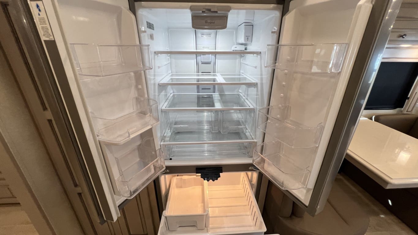 2021 DUTCHSTAR 4328 by NEWMAR - Image 41