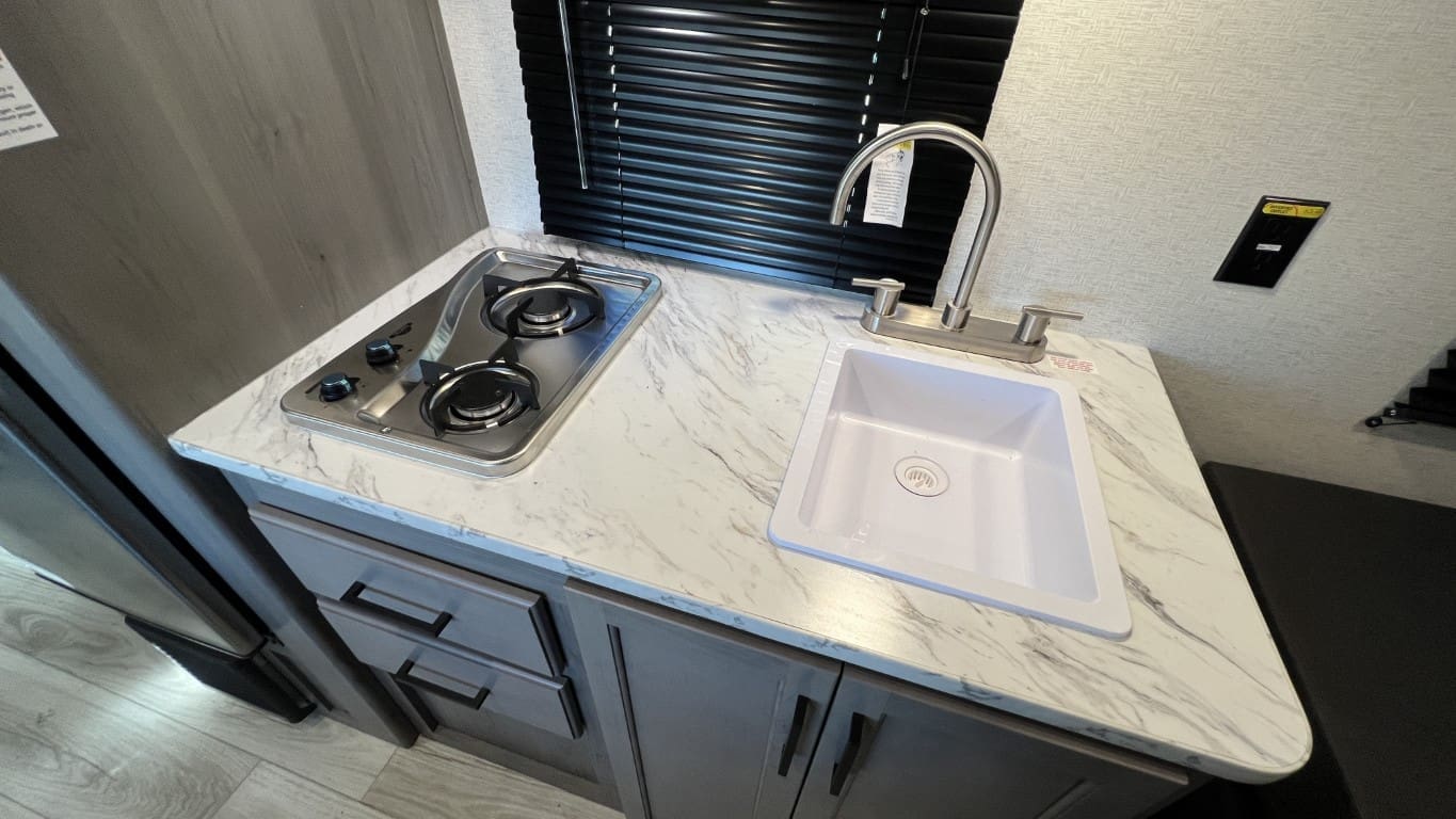 2025 HIDEOUT 201BH by KEYSTONE - Image 12