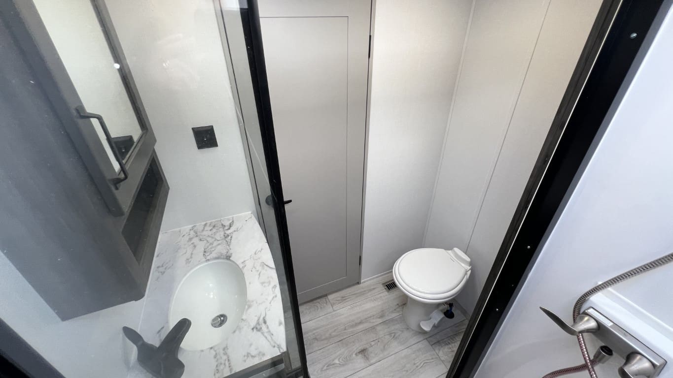 2025 HC MONTANA 381TB by KEYSTONE - Image 43