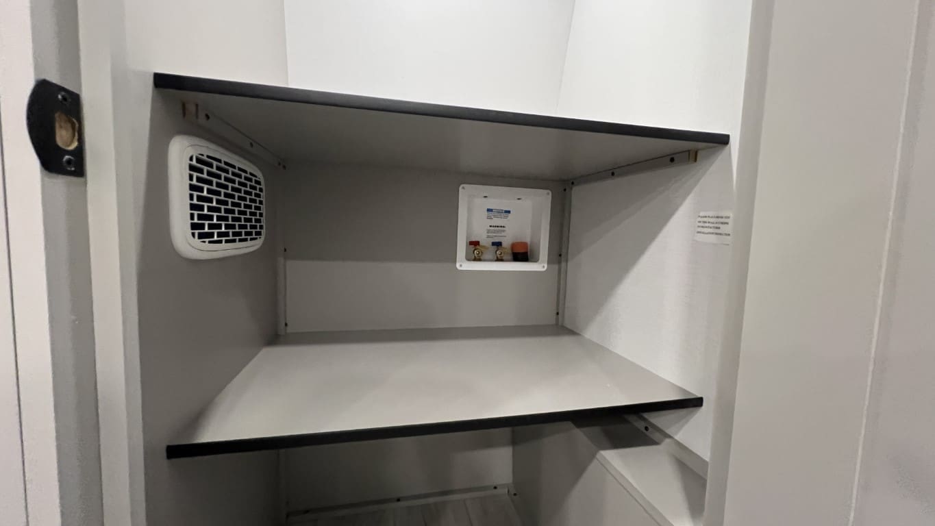 2025 HC MONTANA 381TB by KEYSTONE - Image 49