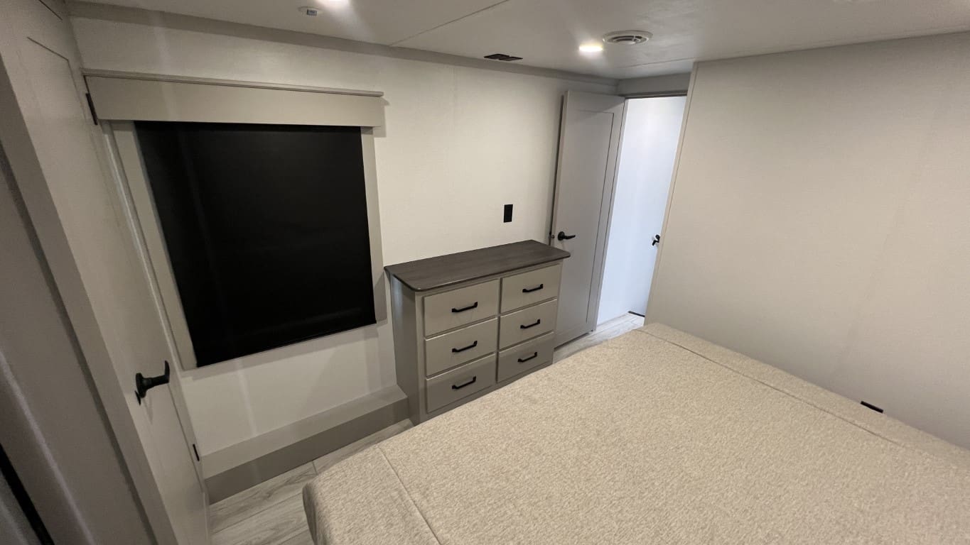 2025 HC MONTANA 381TB by KEYSTONE - Image 51