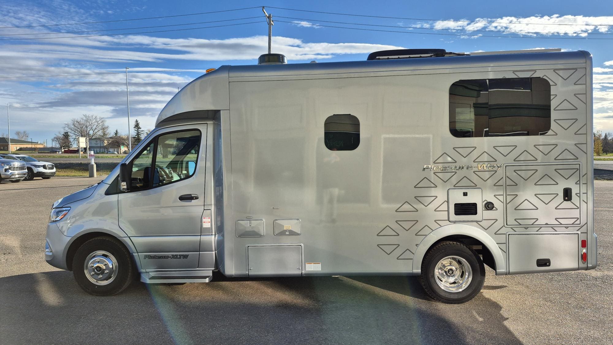 2026 PLEASURE-WAY XLTW by PLEASURE-WAY - Image 4