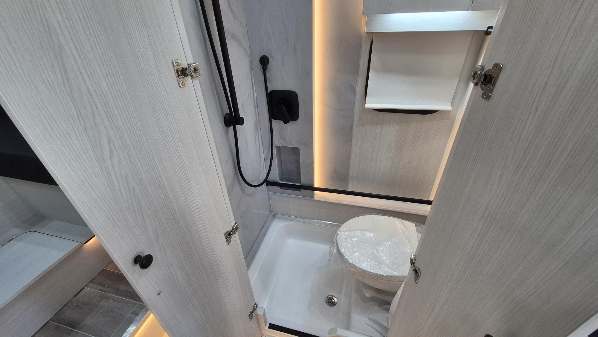 2026 PLEASURE-WAY XLTW by PLEASURE-WAY - Image 17