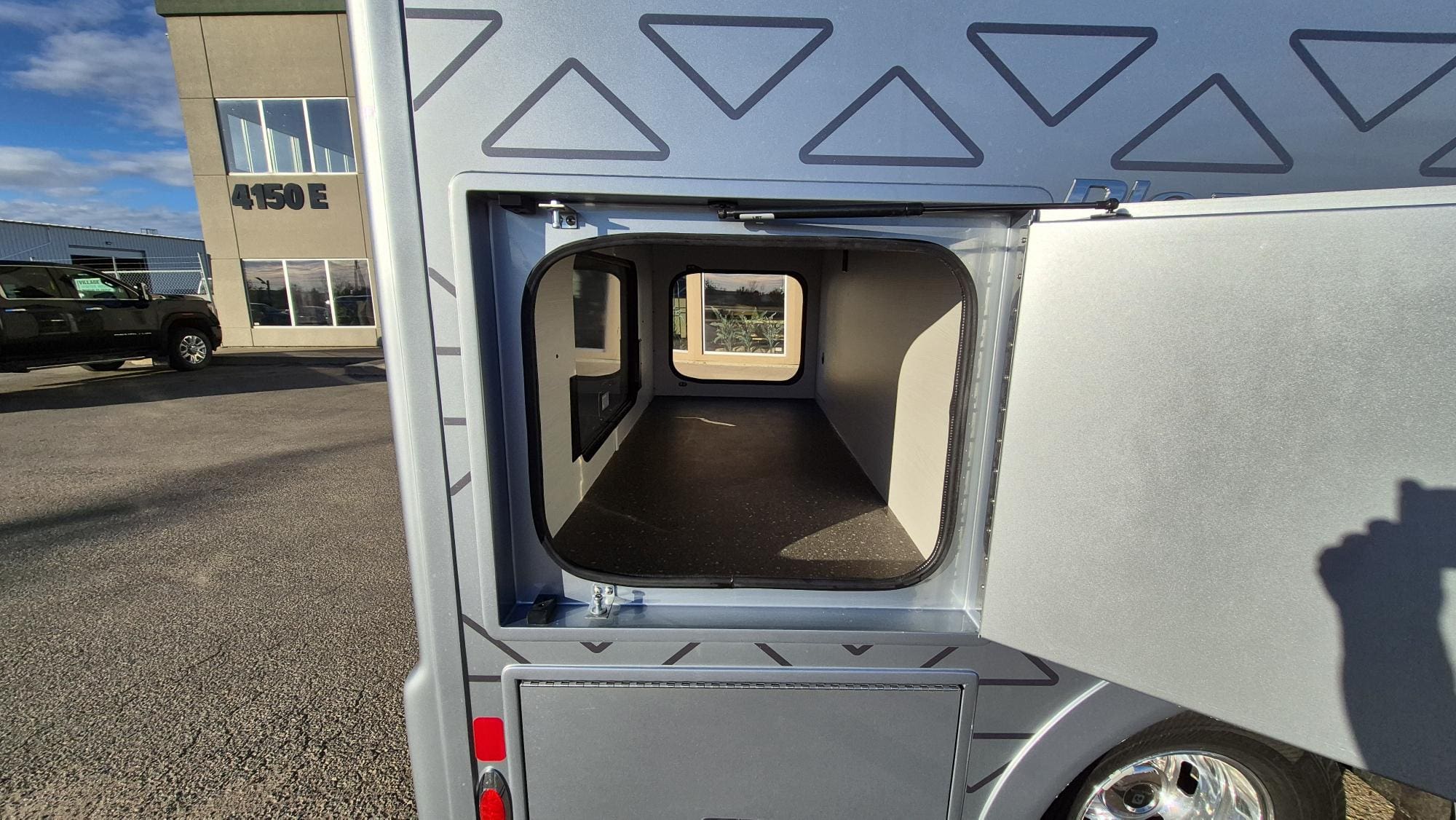 2026 PLEASURE-WAY XLTW by PLEASURE-WAY - Image 28