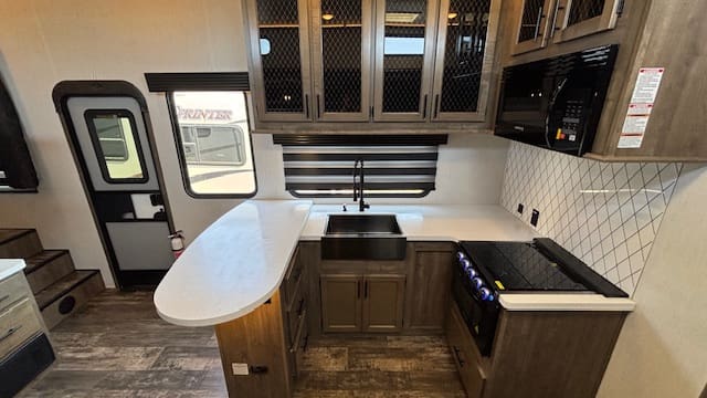 2022 SABRE 37FLL by CHEROKEE - Image 13