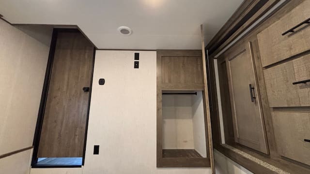 2022 SABRE 37FLL by CHEROKEE - Image 34