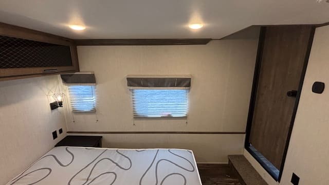 2022 SABRE 37FLL by CHEROKEE - Image 30