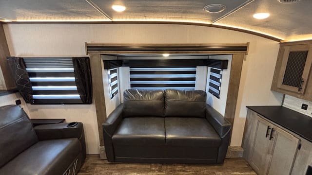 2022 SABRE 37FLL by CHEROKEE - Image 24