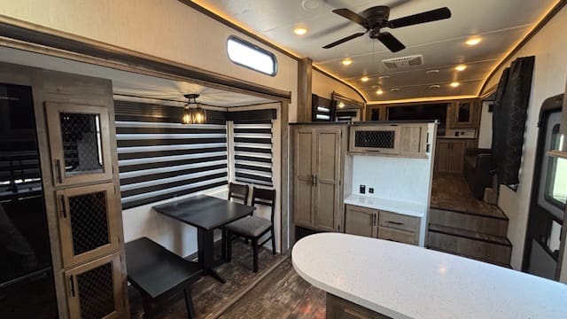 2022 SABRE 37FLL by CHEROKEE - Image 12