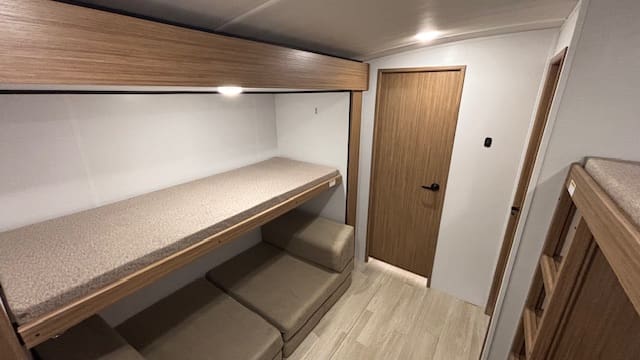 2026 PASSPORT 3300BK by KEYSTONE - Image 23