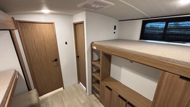 2026 PASSPORT 3300BK by KEYSTONE - Image 24