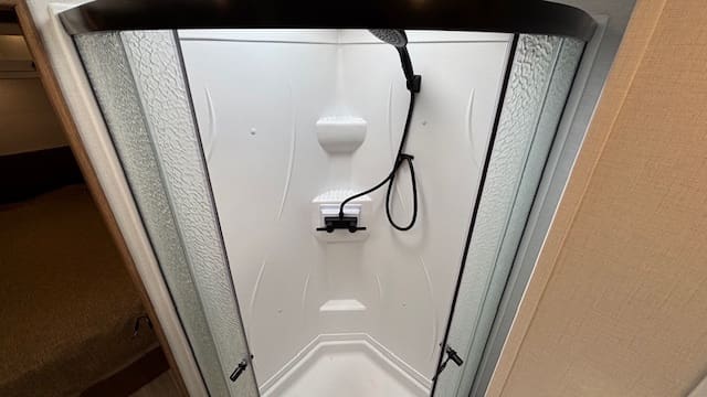 2026 PASSPORT 3300BK by KEYSTONE - Image 38