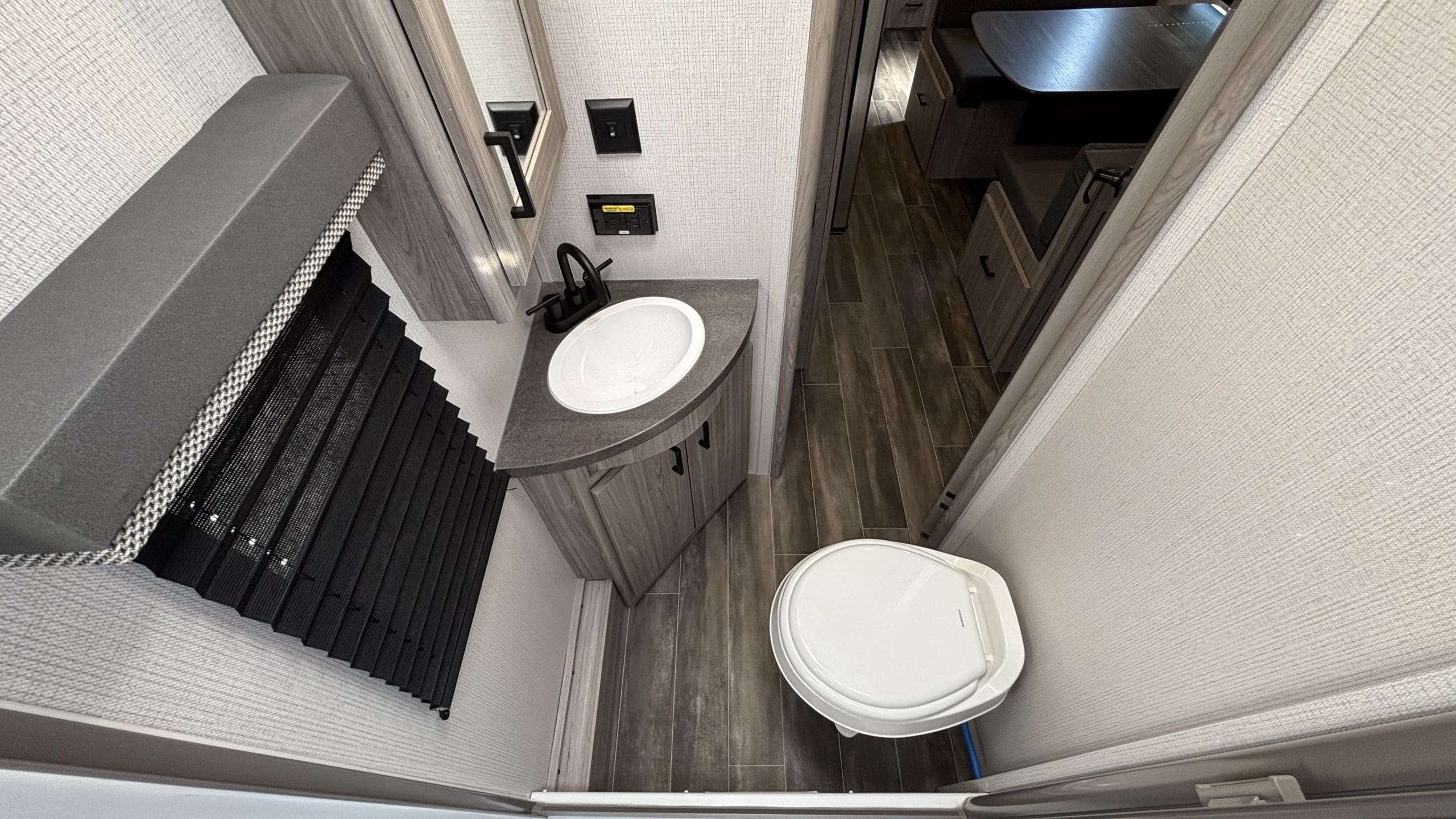 2022 PASSPORT 219BH by KEYSTONE - Image 32