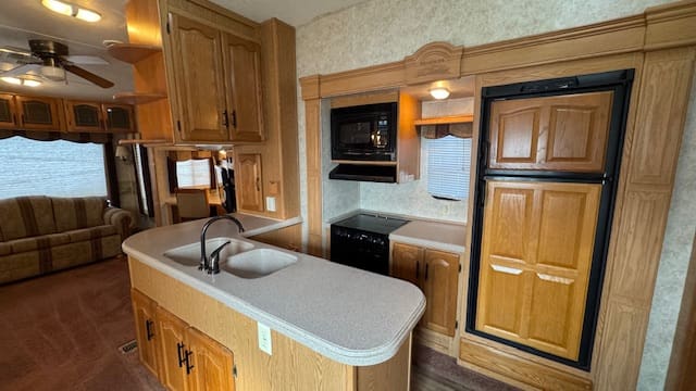 2006 MONTANA 3400RL by KEYSTONE - Image 6