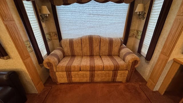 2006 MONTANA 3400RL by KEYSTONE - Image 14