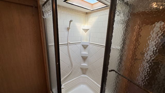 2006 MONTANA 3400RL by KEYSTONE - Image 28