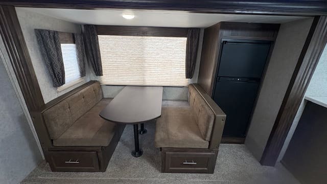 2019 CHEROKEE LIMITED 234VFK by FOREST RIVER - Image 15