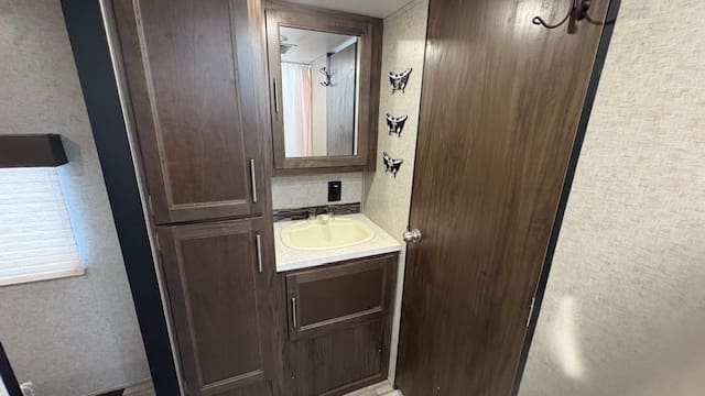 2019 CHEROKEE LIMITED 234VFK by FOREST RIVER - Image 18