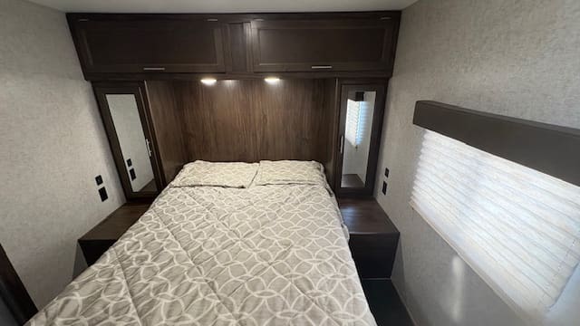 2019 CHEROKEE LIMITED 234VFK by FOREST RIVER - Image 20