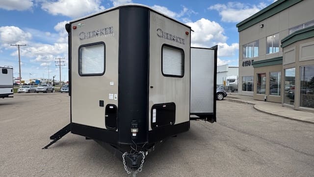 2019 CHEROKEE LIMITED 234VFK by FOREST RIVER - Image 3