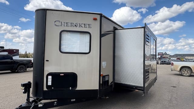 2019 CHEROKEE LIMITED 234VFK by FOREST RIVER - Image 9