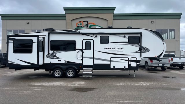 2021 REFLECTION 340RDS by GRAND DESIGN