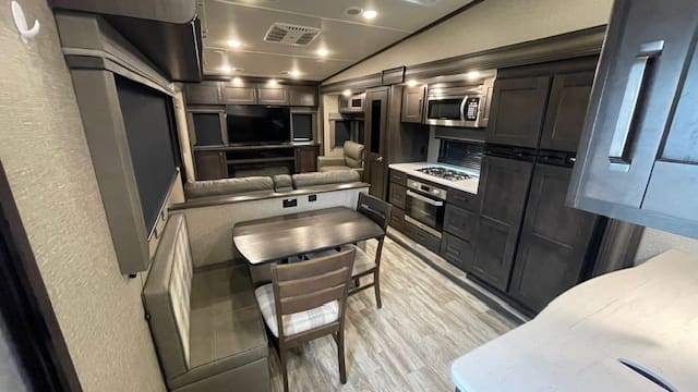 2021 REFLECTION 340RDS by GRAND DESIGN - Image 9