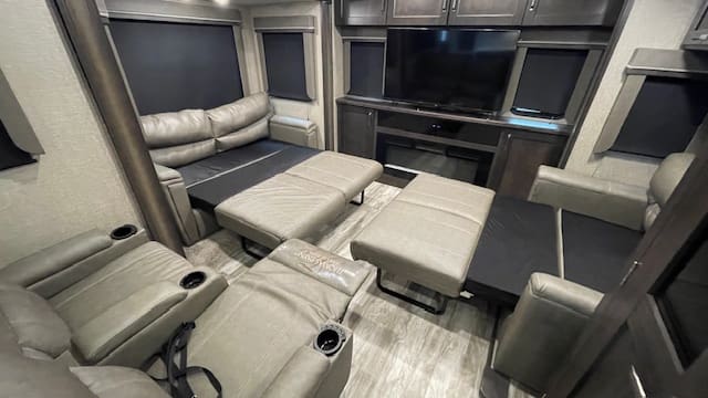 2021 REFLECTION 340RDS by GRAND DESIGN - Image 13