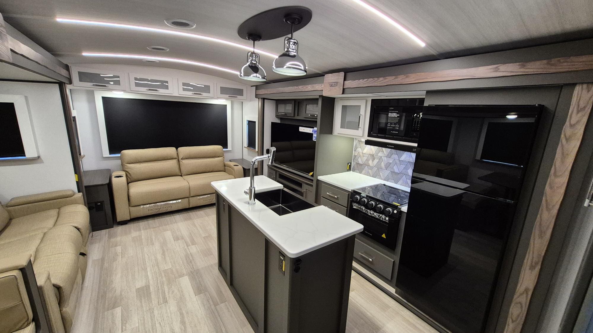 2026 BULLET 310RES by KEYSTONE - Image 6