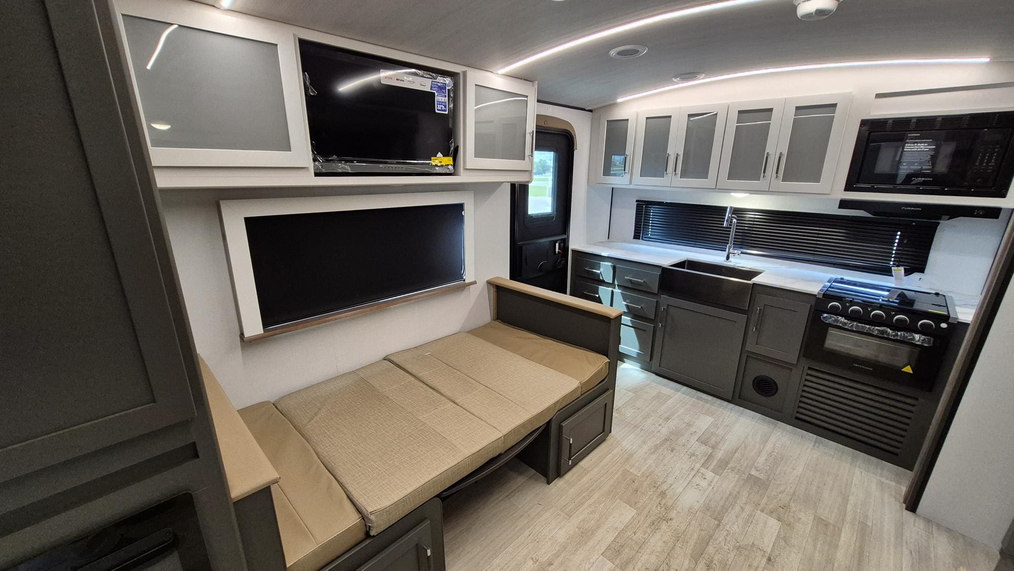 2026 BULLET 245RKS by KEYSTONE - Image 9