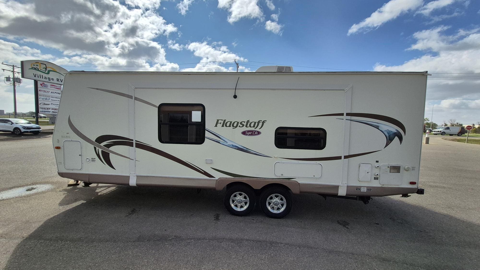 2011 FLAGSTAFF 25BHS by FOREST RIVER - Image 4