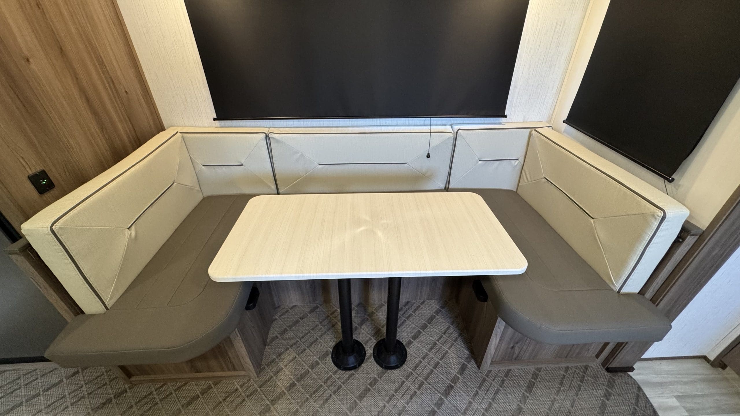 2023 RADIANCE 25BH by CRUISER RV - Image 20