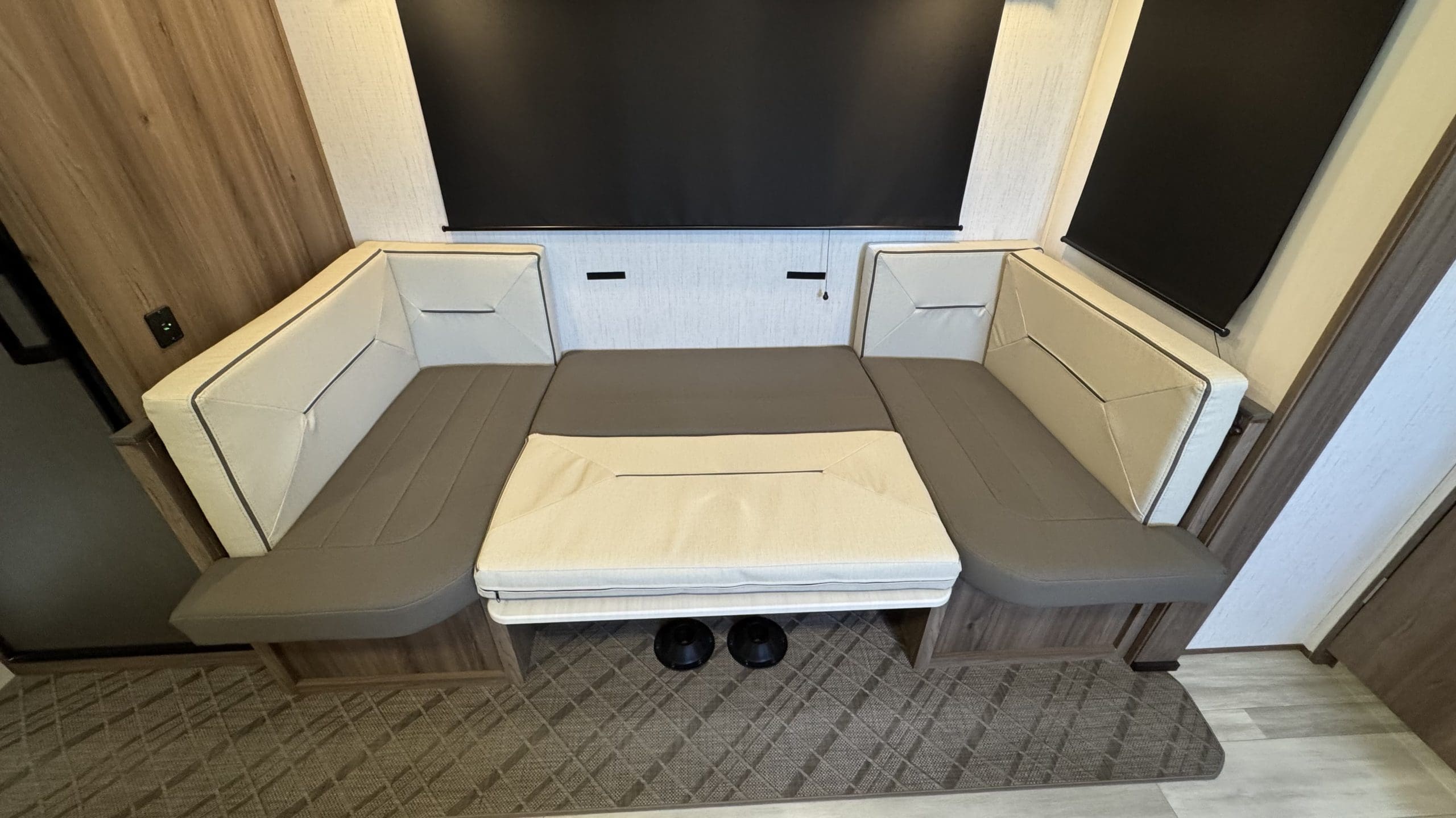 2023 RADIANCE 25BH by CRUISER RV - Image 21