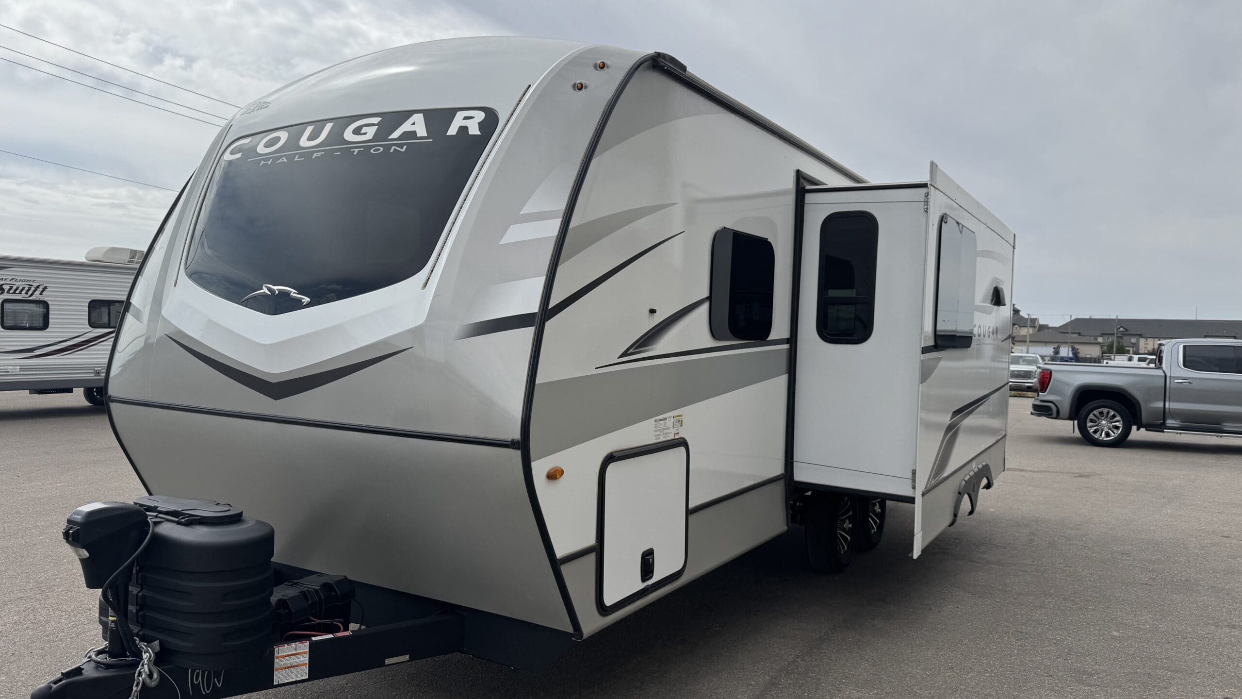 2025 COUGAR 22MLS by KEYSTONE - Image 5