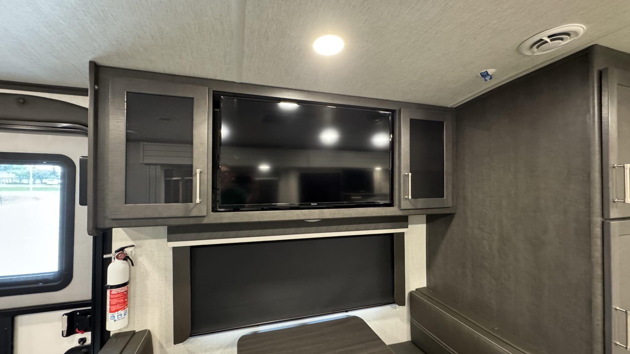 2025 COUGAR 22MLS by KEYSTONE - Image 18