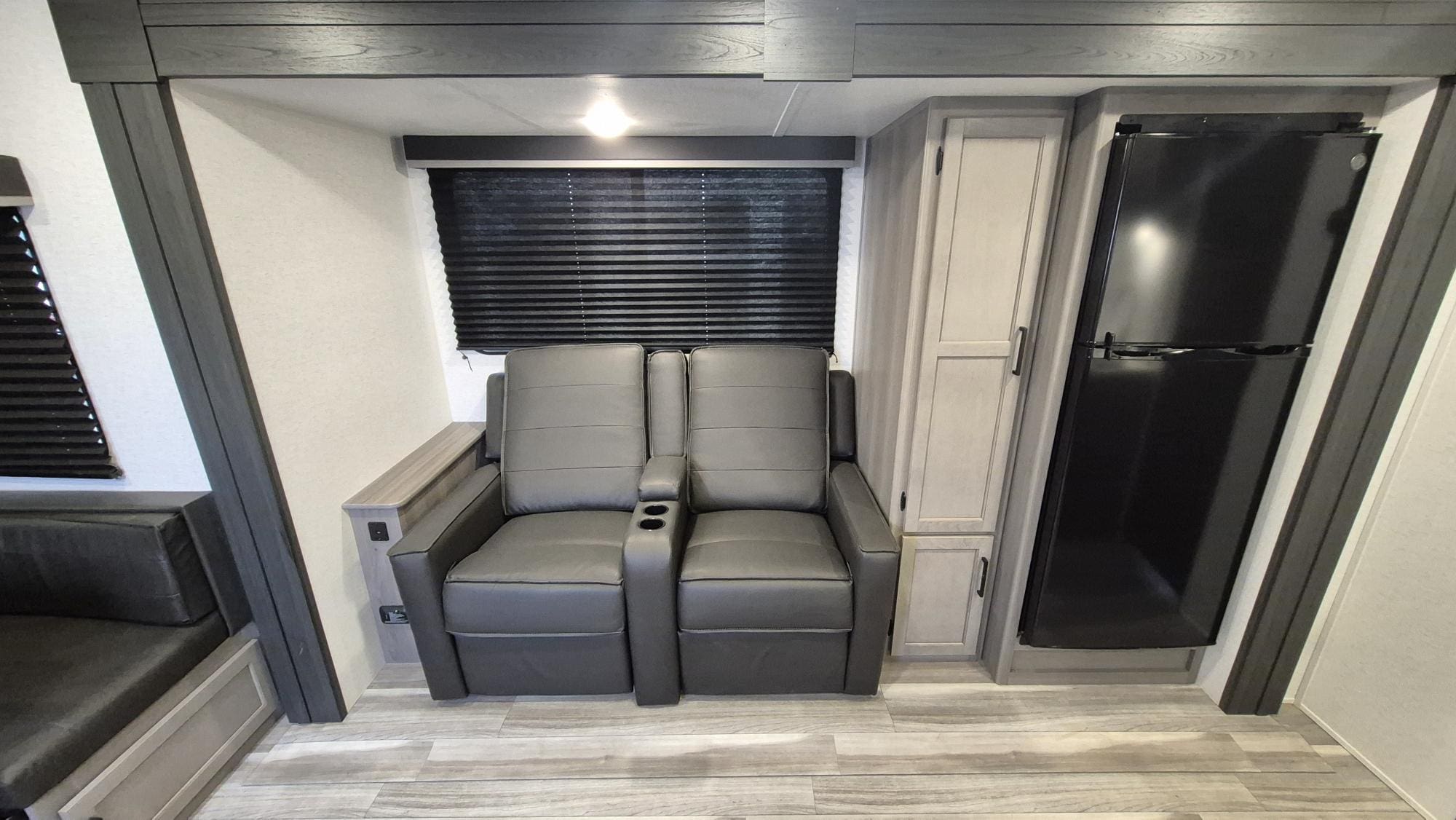 2024 HIDEOUT 25RDS by KEYSTONE - Image 12