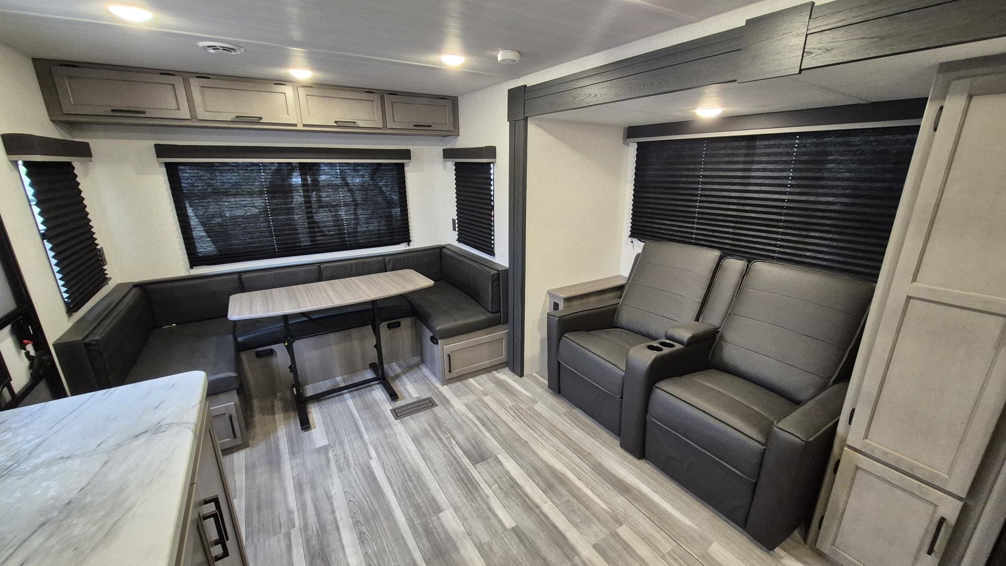 2024 HIDEOUT 25RDS by KEYSTONE - Image 14