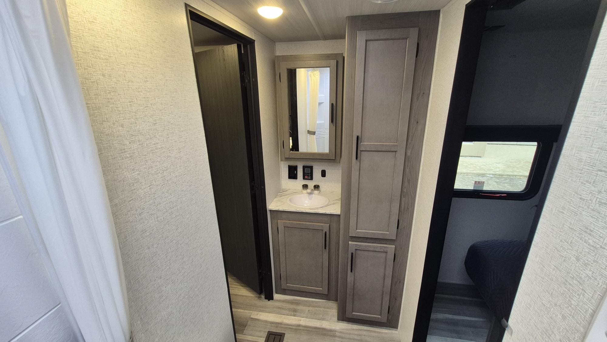 2024 HIDEOUT 25RDS by KEYSTONE - Image 16