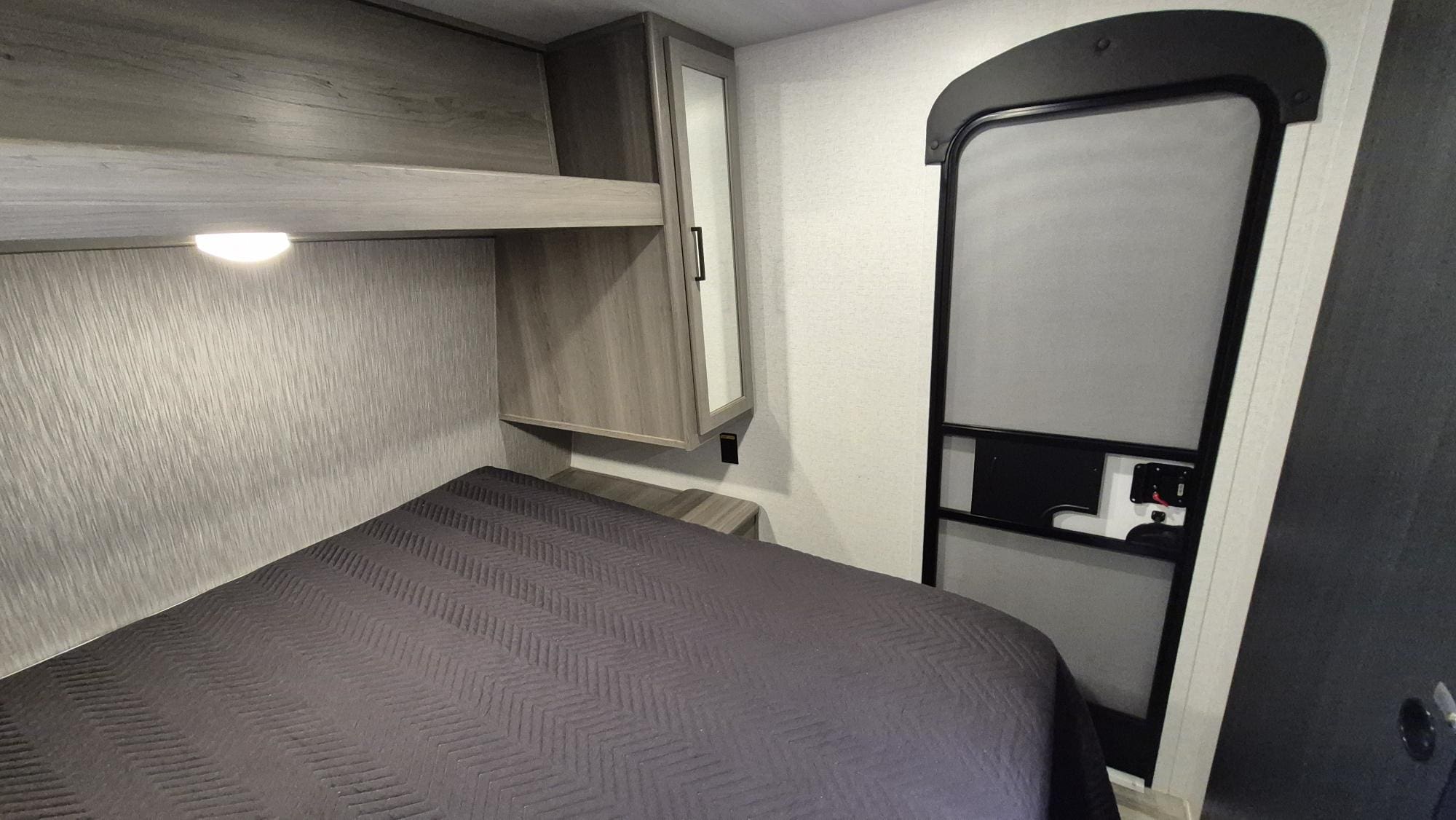 2024 HIDEOUT 25RDS by KEYSTONE - Image 21