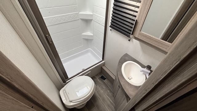 2021 PASSPORT 221BH by KEYSTONE - Image 27