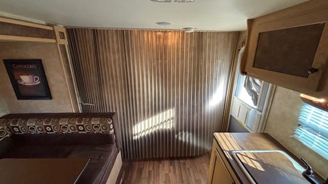 2010 COYOTE 232SS by KZ - Image 24